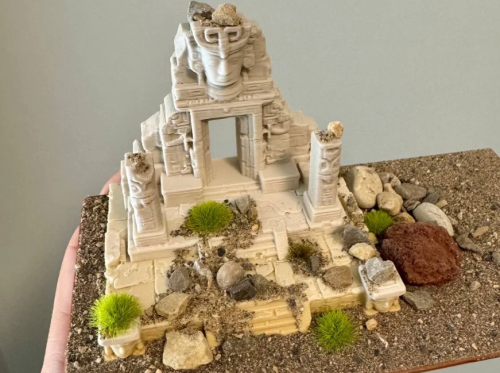 Ruined temple decoration suitable for 2XL