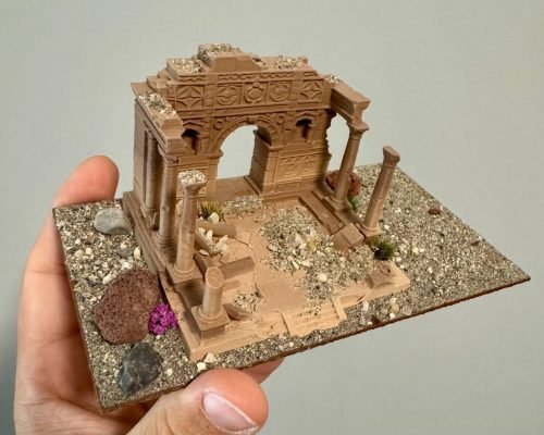 Ruined temple decoration suitable for 3XL